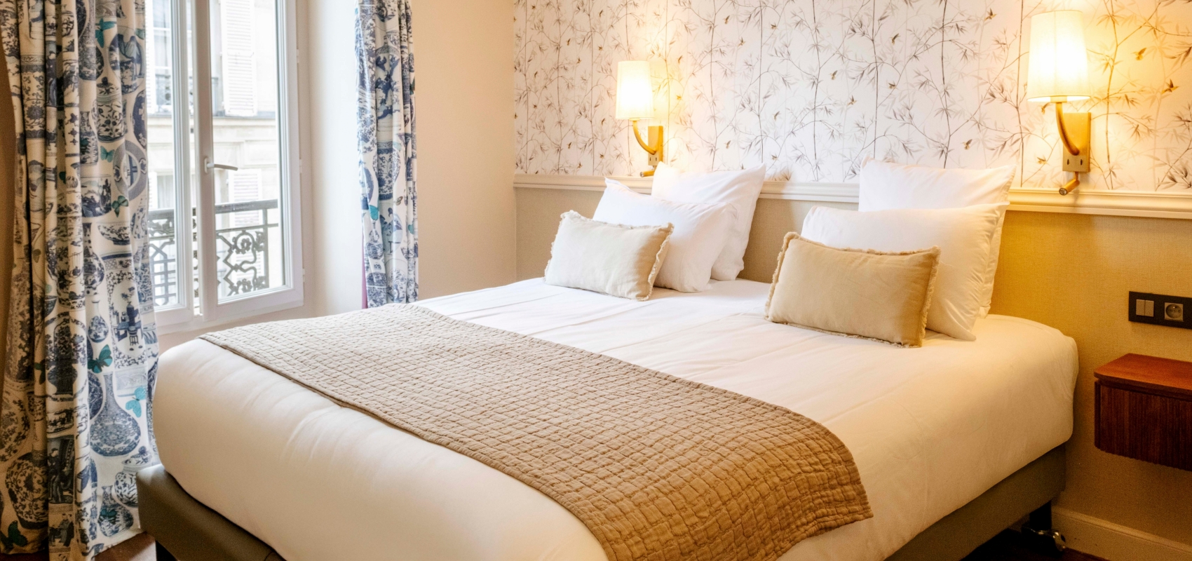 Hotel R. Kipling by HappyCulture
