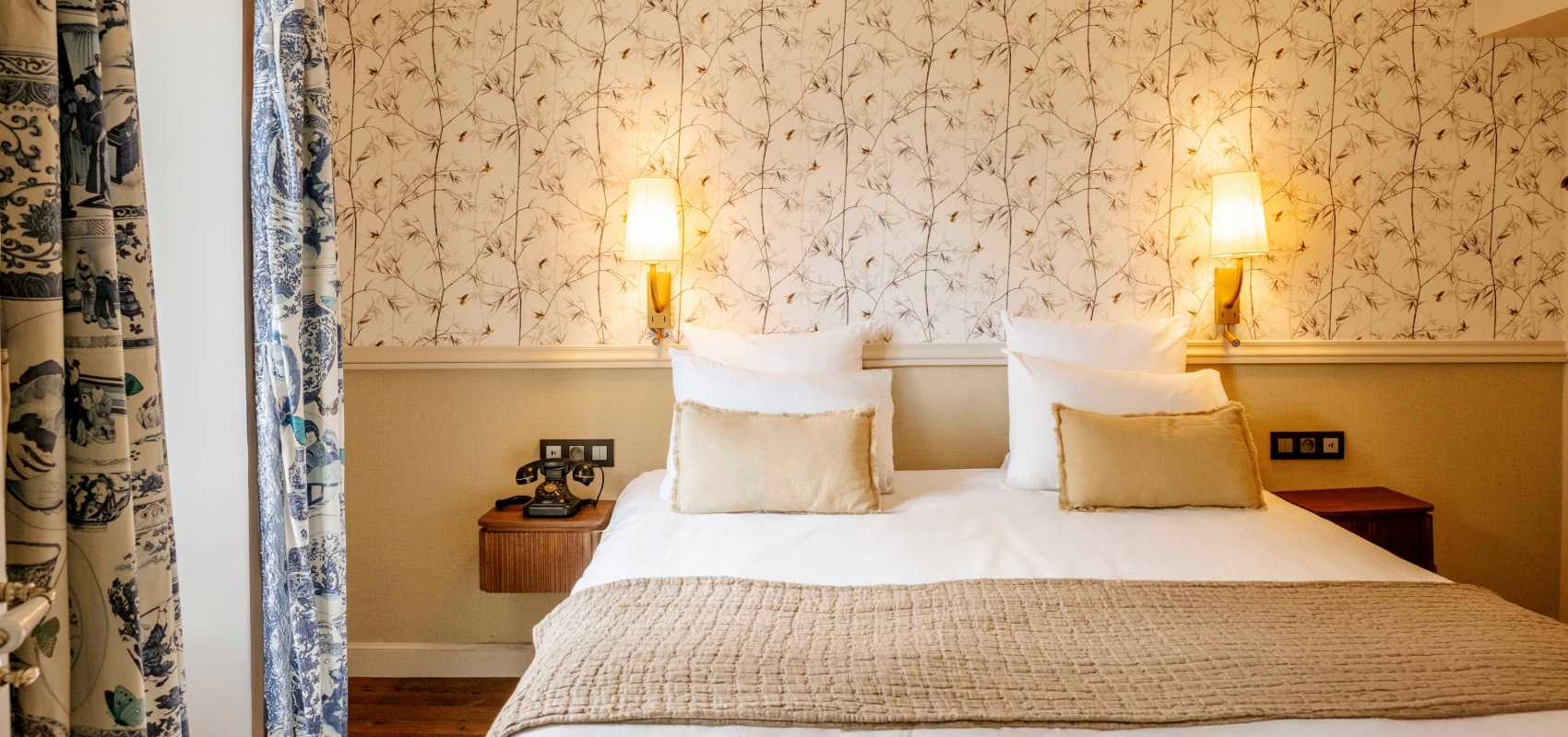 Hotel R. Kipling by HappyCulture